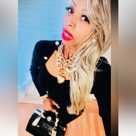 Meet your Posher, Christine - Picture 15 of 16